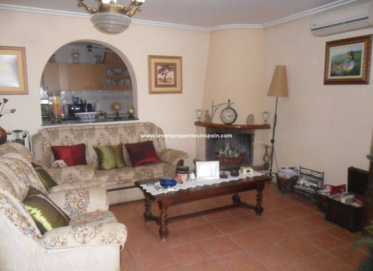 Wederverkoop - Detached Villa - La Marina - Urbanización La Marina