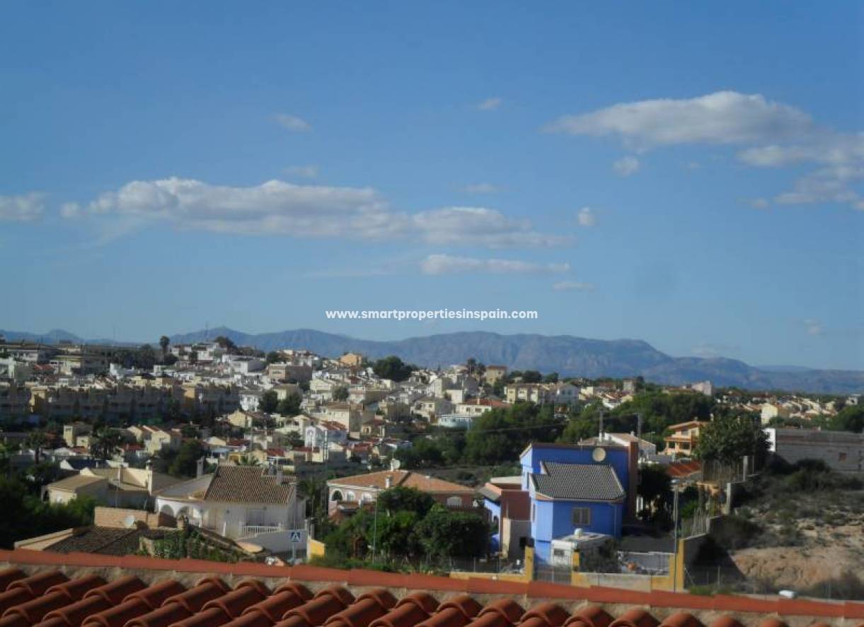 Wederverkoop - Detached Villa - La Marina - Urbanización La Marina