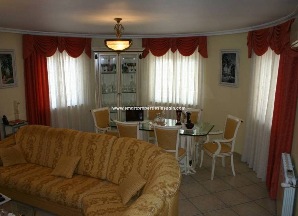 Wederverkoop - Detached Villa - La Marina - Urbanización La Marina