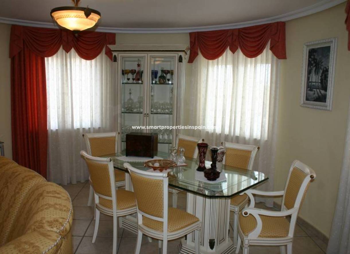 Wederverkoop - Detached Villa - La Marina - Urbanización La Marina