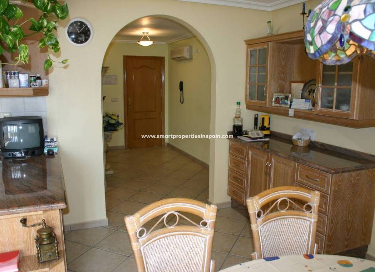 Wederverkoop - Detached Villa - La Marina - Urbanización La Marina