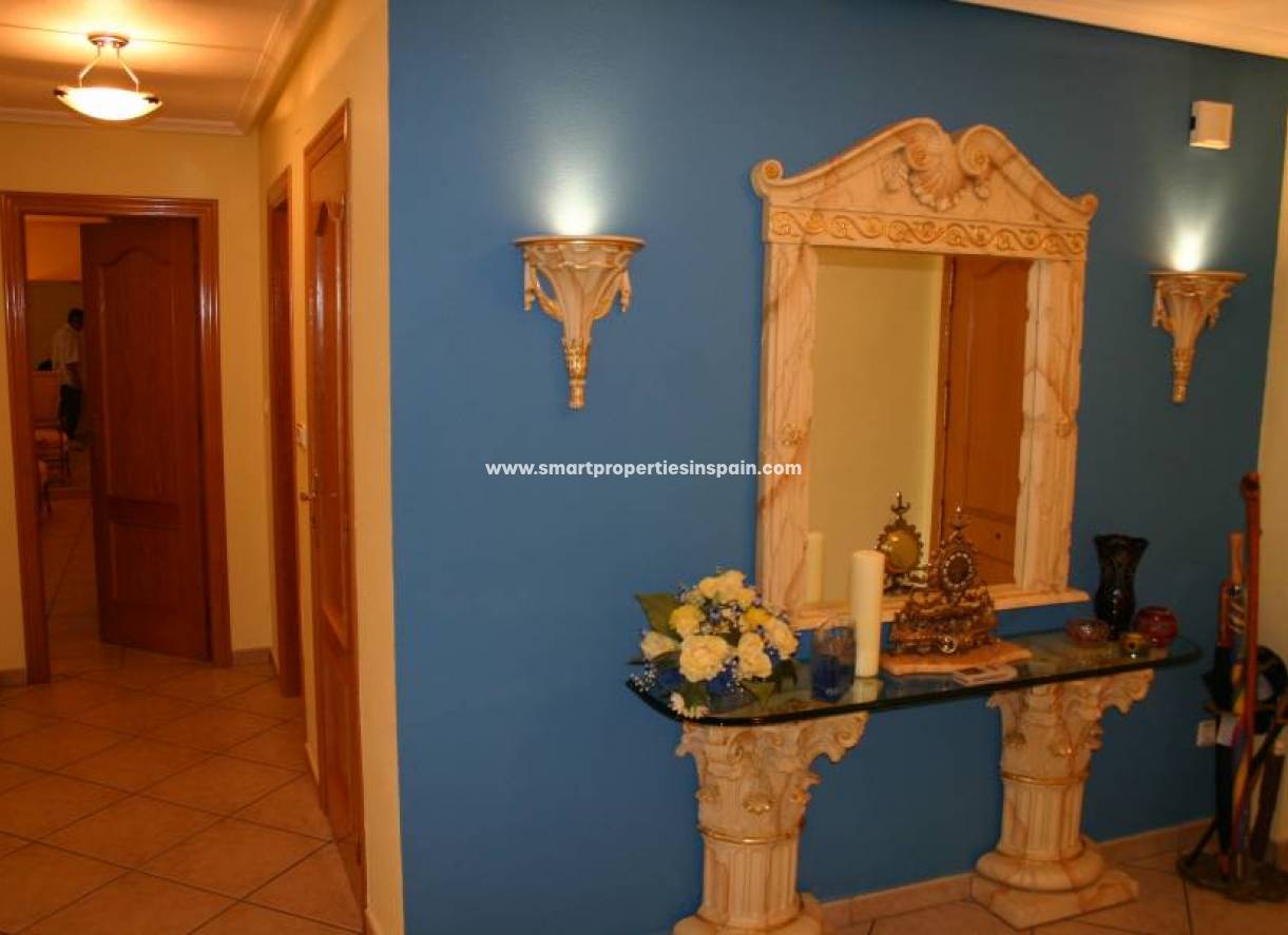 Wederverkoop - Detached Villa - La Marina - Urbanización La Marina