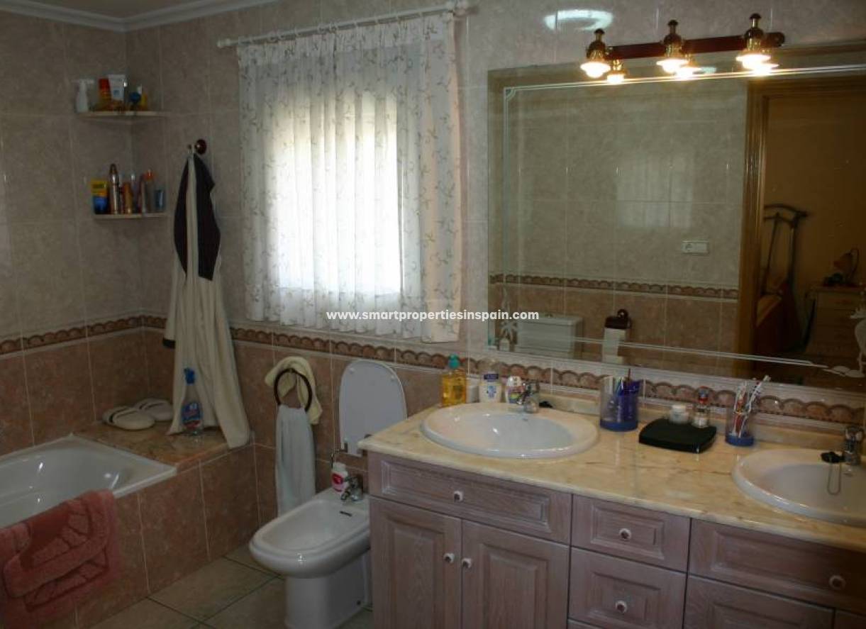 Wederverkoop - Detached Villa - La Marina - Urbanización La Marina