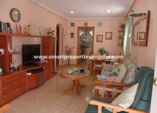 Wederverkoop - Detached Villa - La Marina - Urbanización La Marina