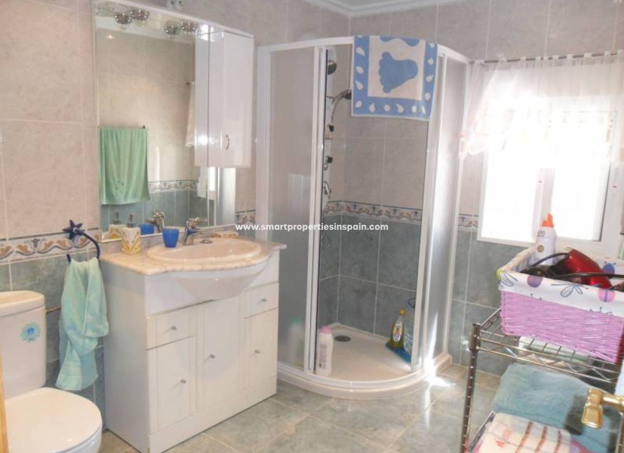 Wederverkoop - Detached Villa - La Marina - Urbanización La Marina