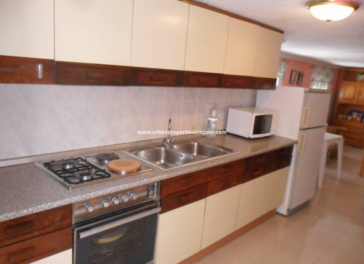 Wederverkoop - Detached Villa - La Marina - Urbanización La Marina