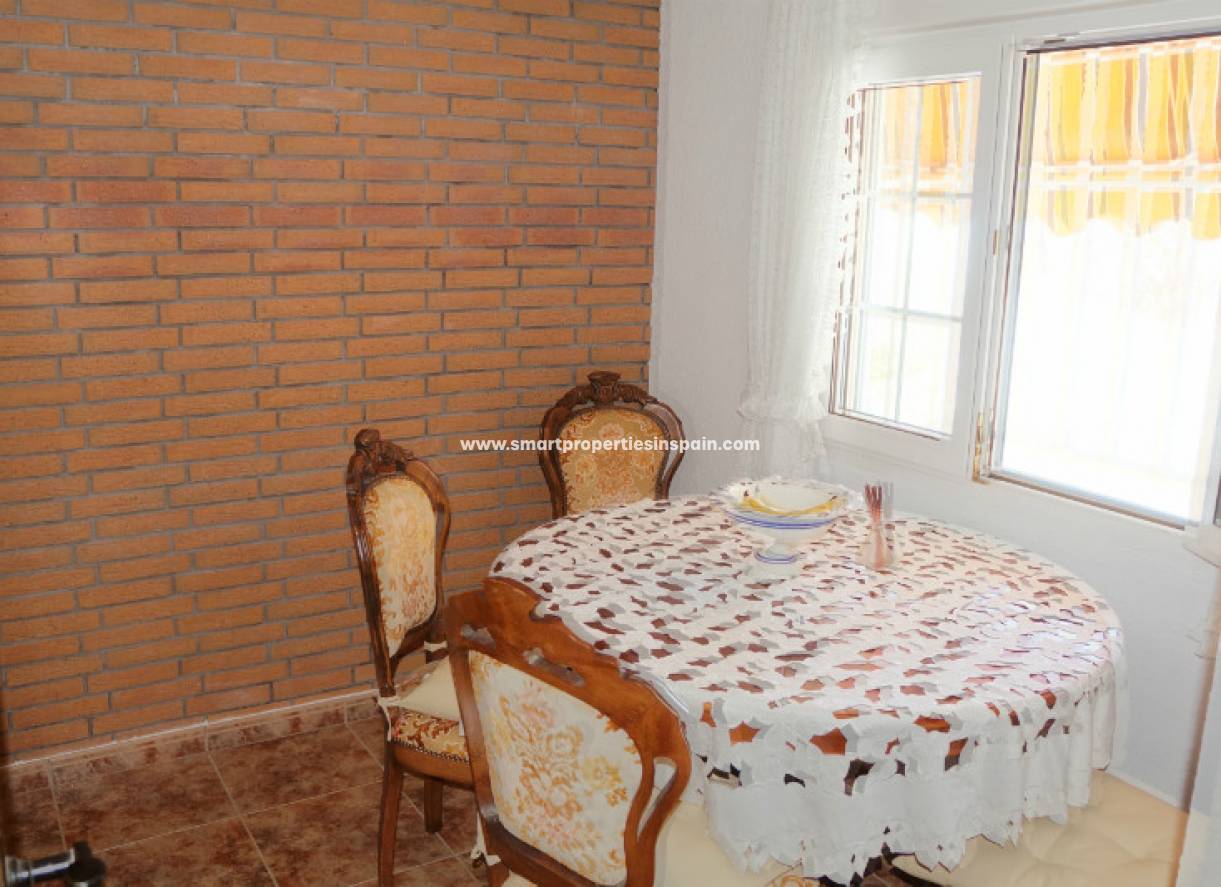 Wederverkoop - Detached Villa - La Marina - Urbanización La Marina