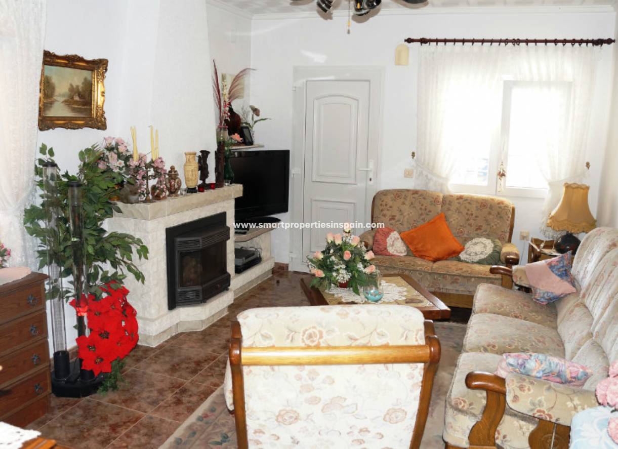 Wederverkoop - Detached Villa - La Marina - Urbanización La Marina