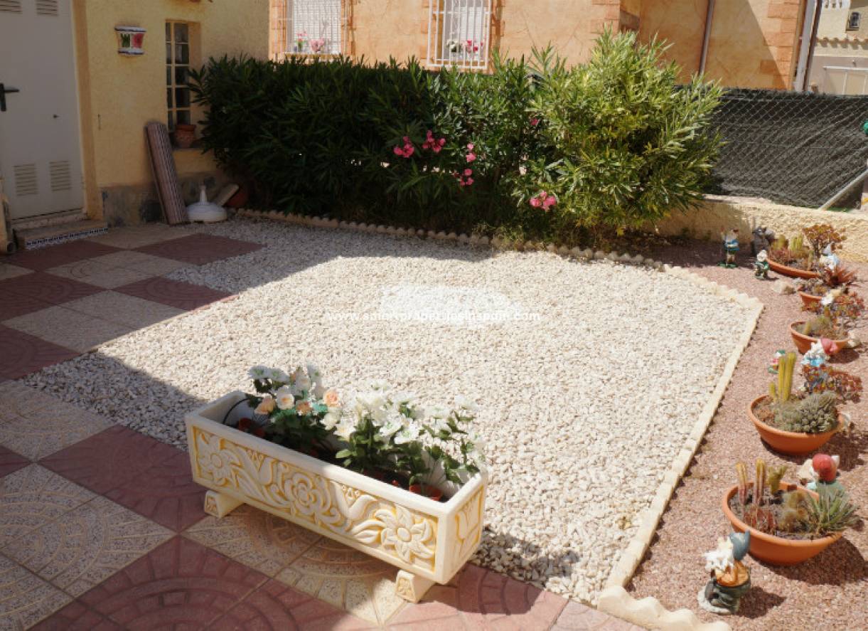 Wederverkoop - Detached Villa - La Marina - Urbanización La Marina