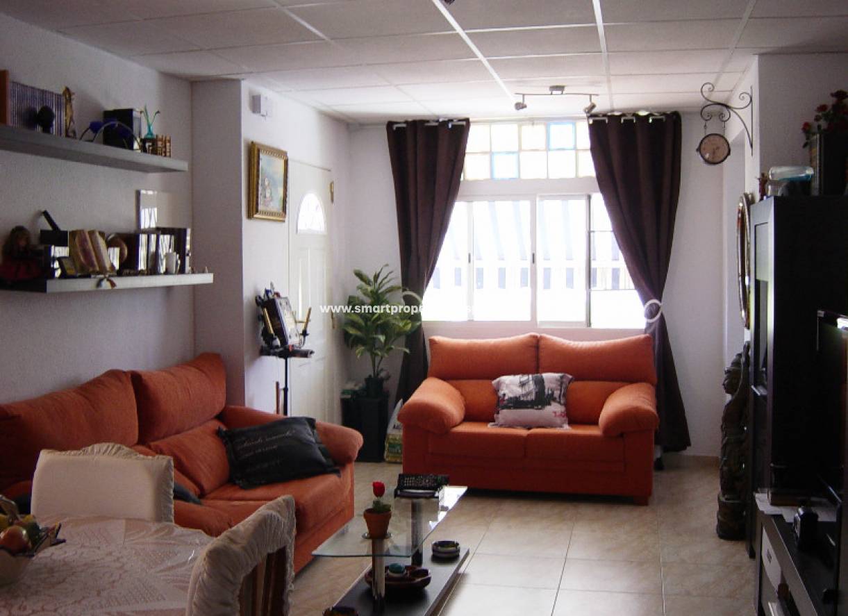 Wederverkoop - Detached Villa - La Marina - Urbanización La Marina
