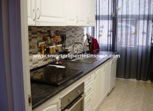 Wederverkoop - Detached Villa - La Marina - Urbanización La Marina