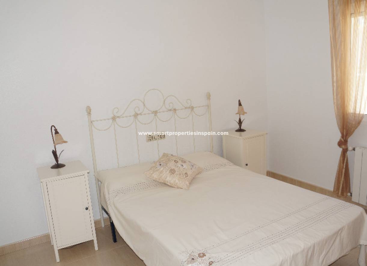 Wederverkoop - Detached Villa - La Marina - Urbanización La Marina
