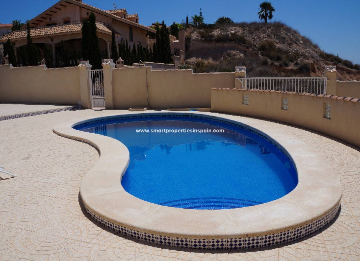 Wederverkoop - Detached Villa - La Marina - Urbanización La Marina