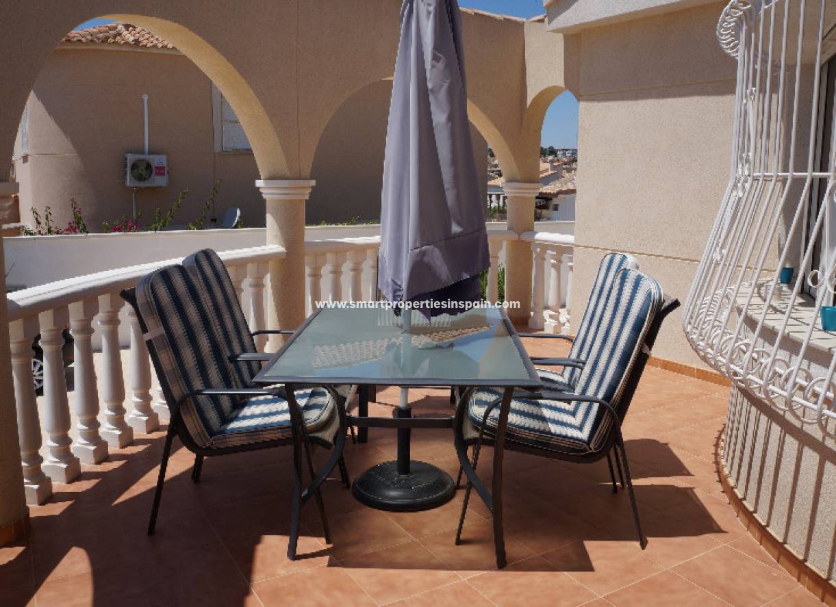 Wederverkoop - Detached Villa - La Marina - Urbanización La Marina