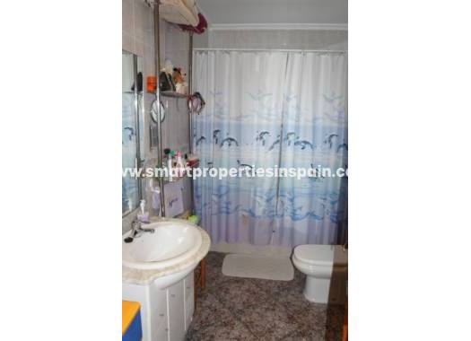 Wederverkoop - Detached Villa - La Marina - Urbanización La Marina