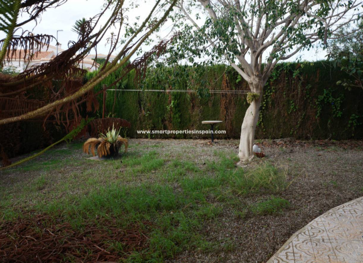 Wederverkoop - Detached Villa - La Marina - Urbanización La Marina