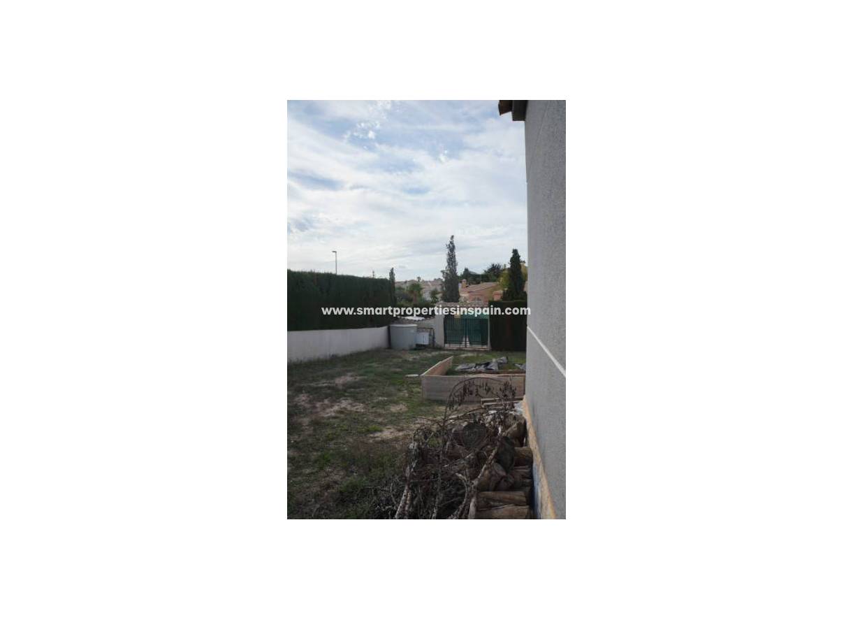 Wederverkoop - Detached Villa - La Marina - Urbanización La Marina