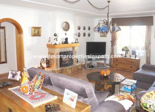 Wederverkoop - Detached Villa - La Marina - Urbanización La Marina