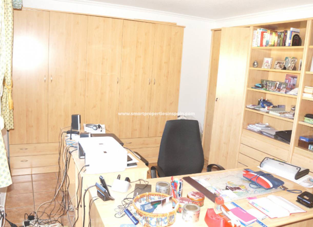 Wederverkoop - Detached Villa - La Marina - Urbanización La Marina