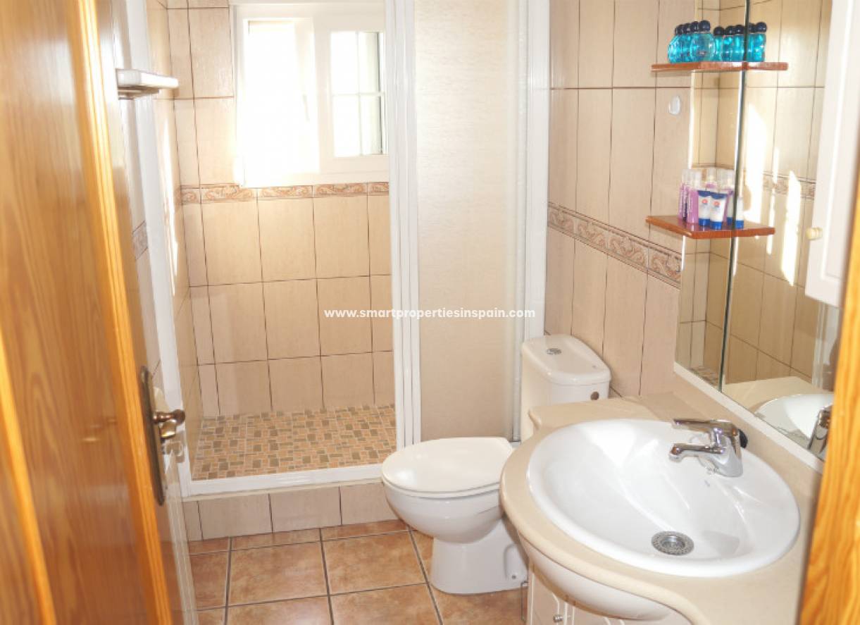 Wederverkoop - Detached Villa - La Marina - Urbanización La Marina