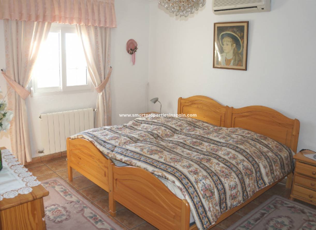 Wederverkoop - Detached Villa - La Marina - Urbanización La Marina