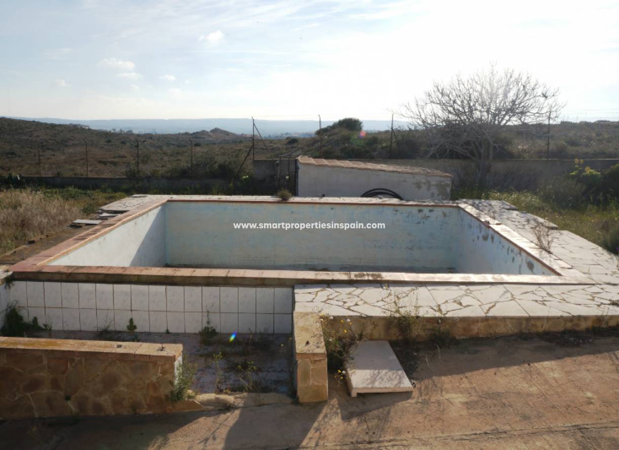 Wederverkoop - Detached Villa - La Marina - Urbanización La Marina