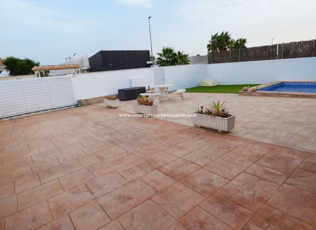 Wederverkoop - Detached Villa - La Marina