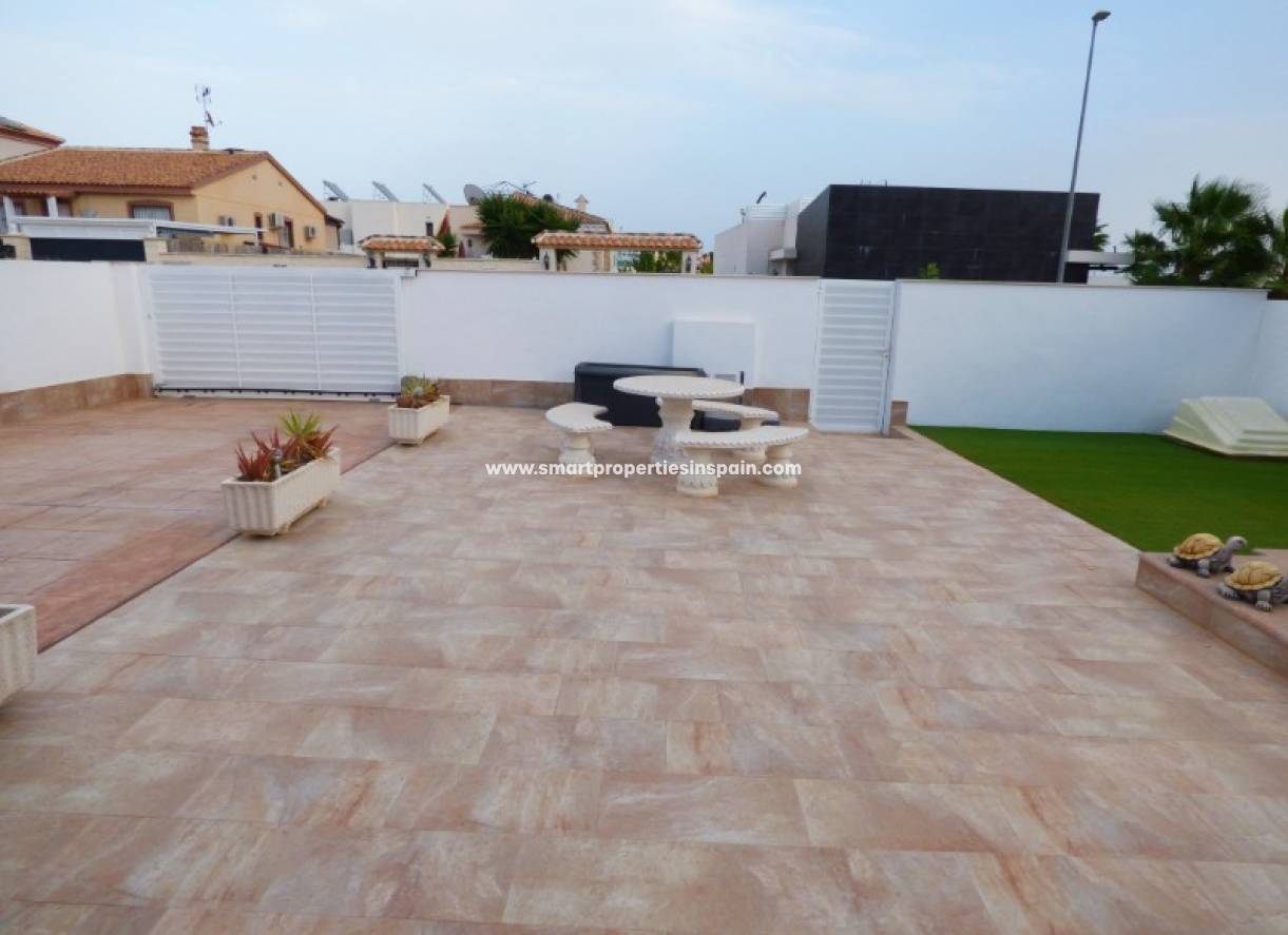 Wederverkoop - Detached Villa - La Marina
