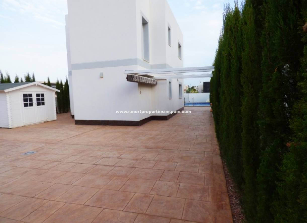 Wederverkoop - Detached Villa - La Marina
