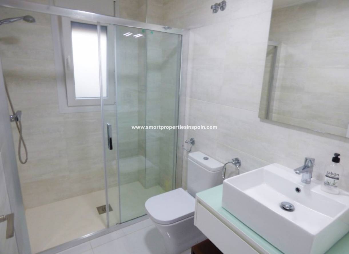 Wederverkoop - Detached Villa - La Marina