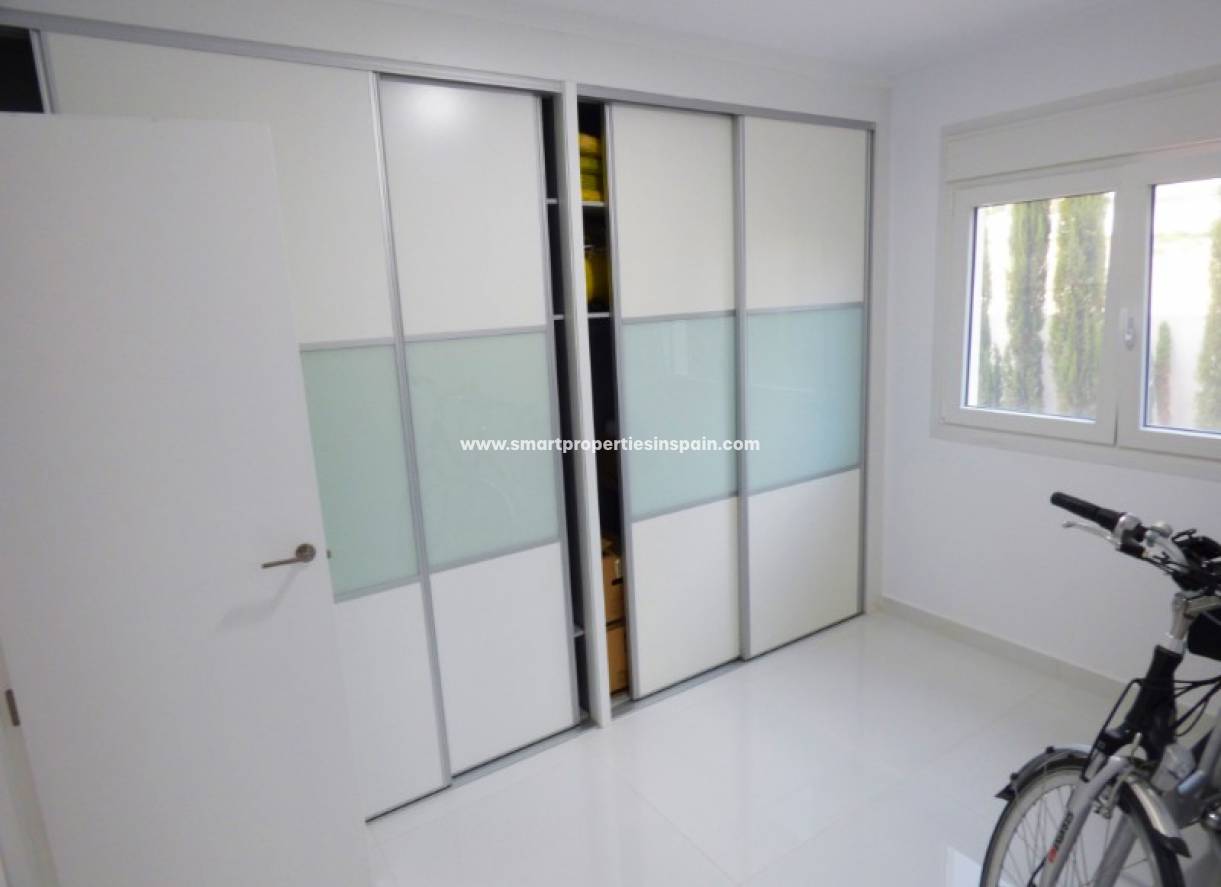 Wederverkoop - Detached Villa - La Marina