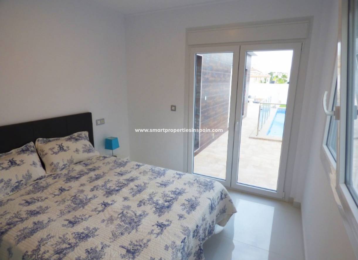 Wederverkoop - Detached Villa - La Marina