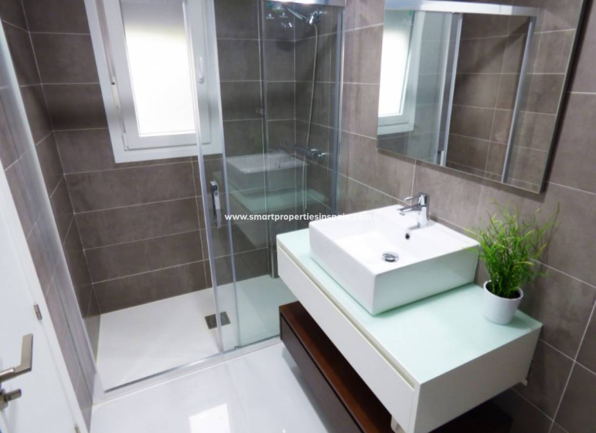 Wederverkoop - Detached Villa - La Marina