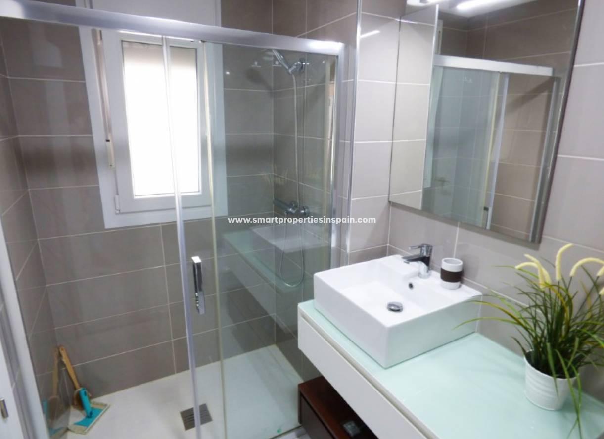 Wederverkoop - Detached Villa - La Marina