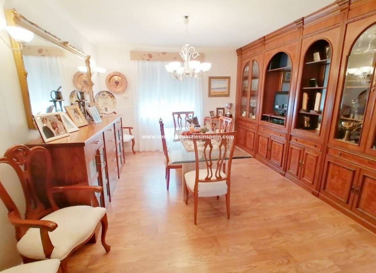 Wederverkoop - Detached Villa - La Marina