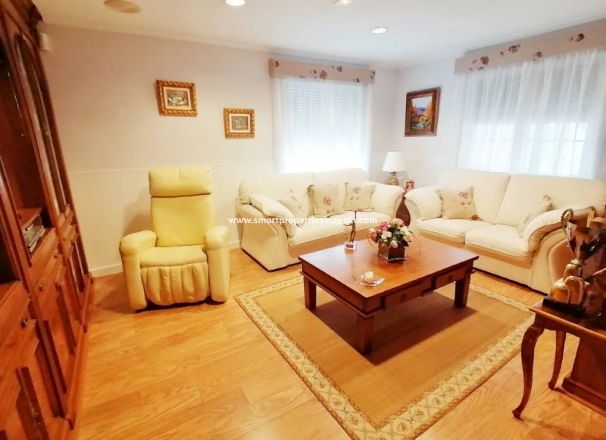 Wederverkoop - Detached Villa - La Marina