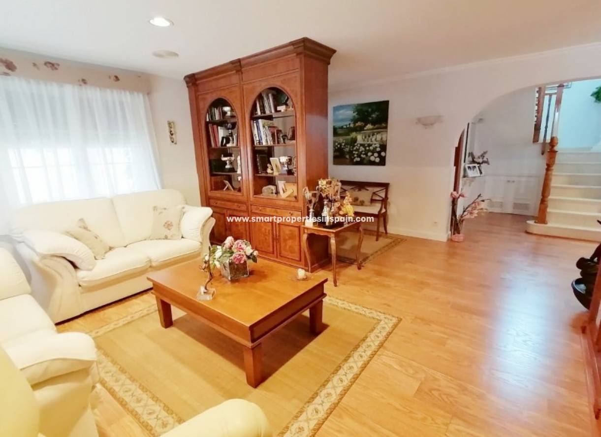 Wederverkoop - Detached Villa - La Marina