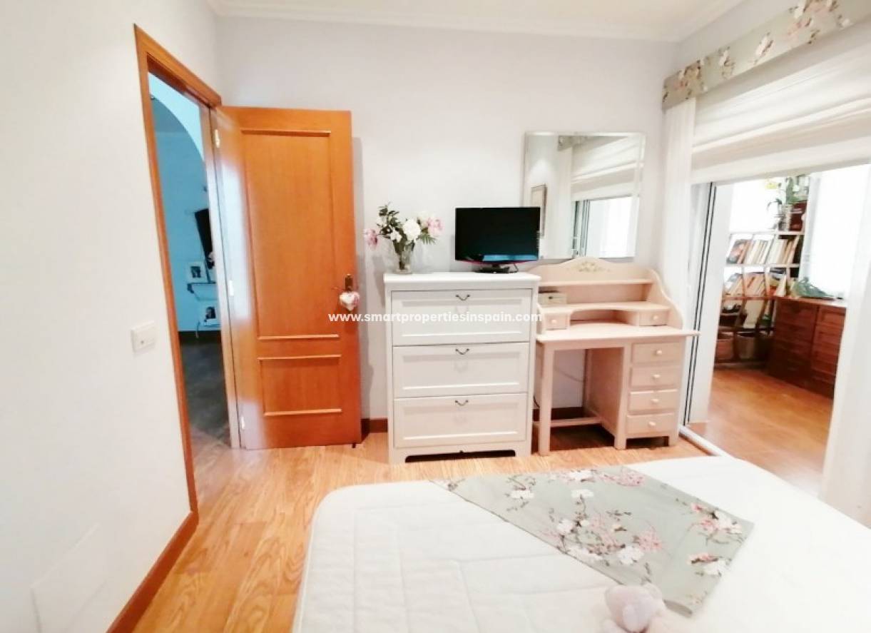 Wederverkoop - Detached Villa - La Marina