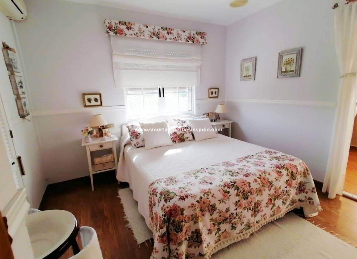 Wederverkoop - Detached Villa - La Marina