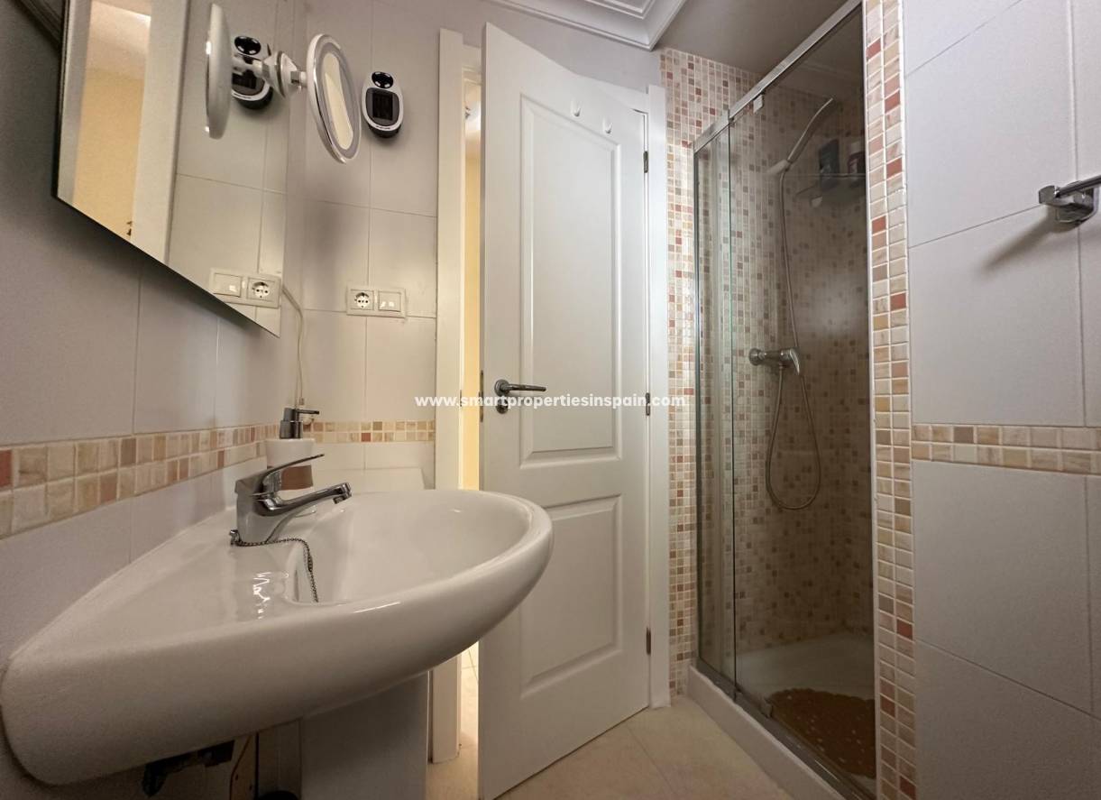 Wederverkoop - Detached Villa - La Marina