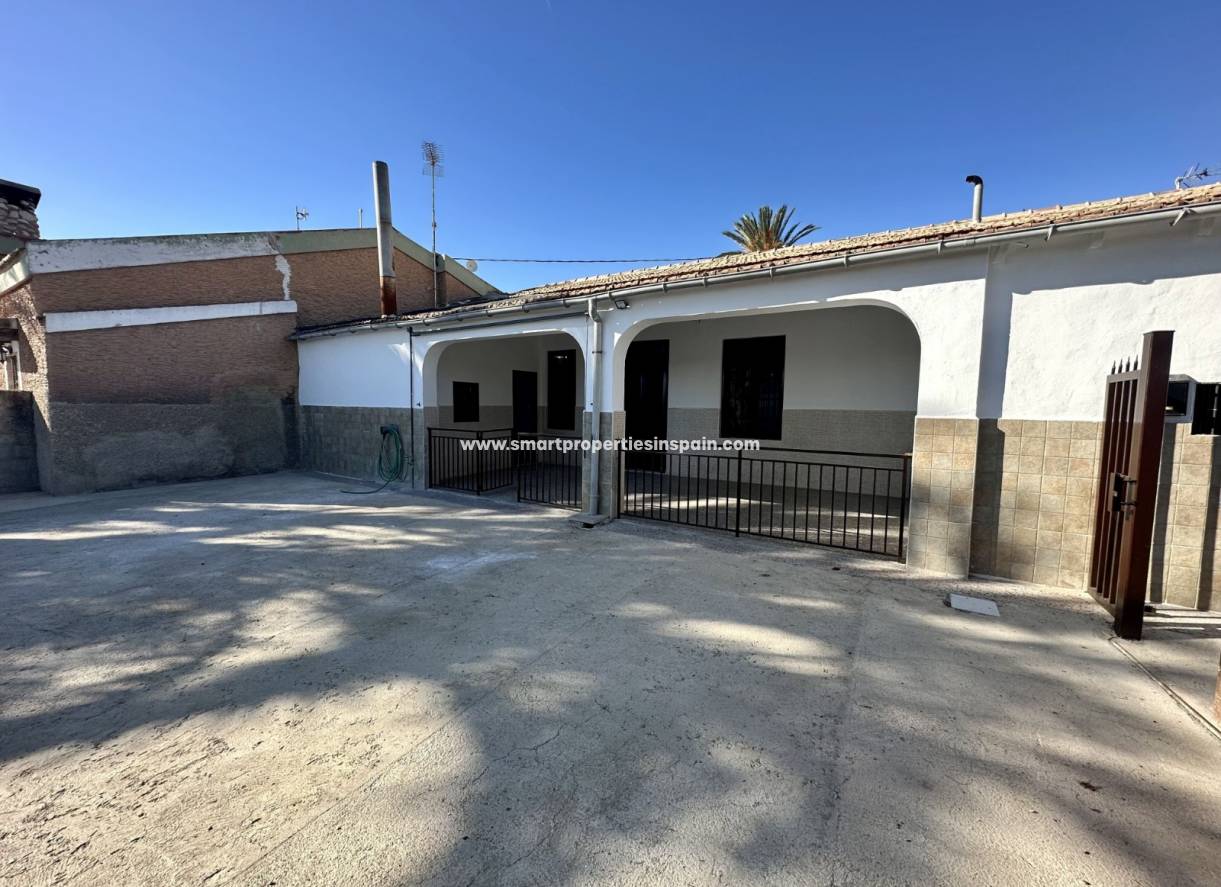 Wederverkoop - Detached Villa - Matola - Crevillente