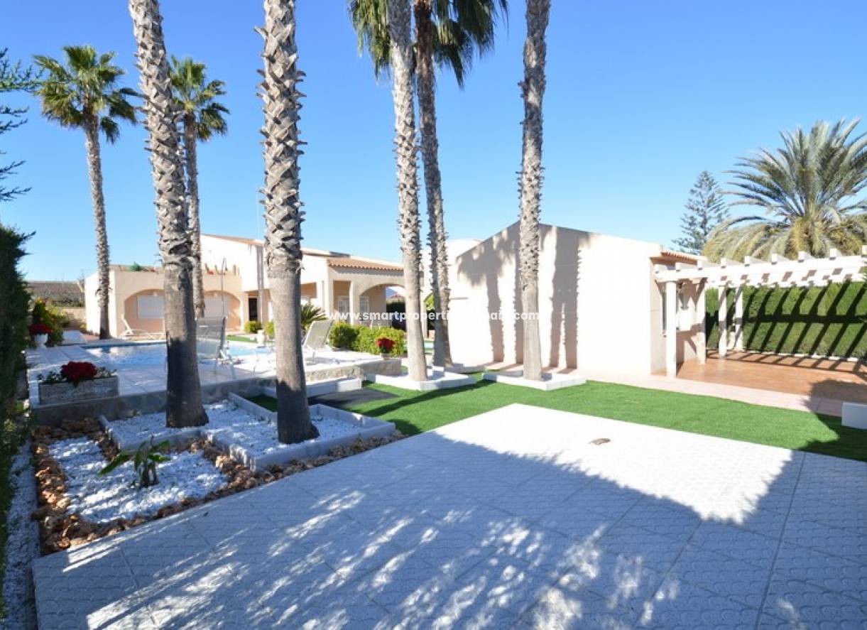 Wederverkoop - Detached Villa - Torrevieja