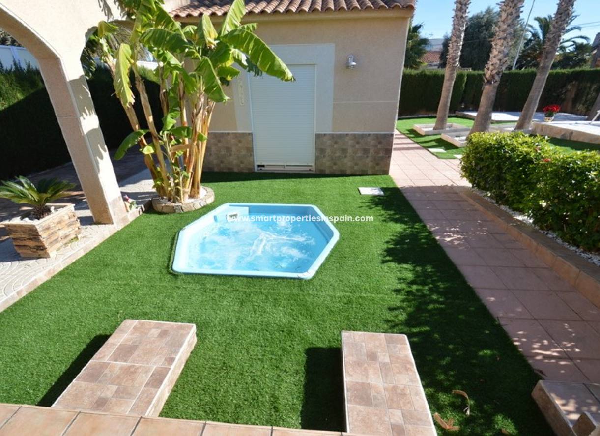 Wederverkoop - Detached Villa - Torrevieja