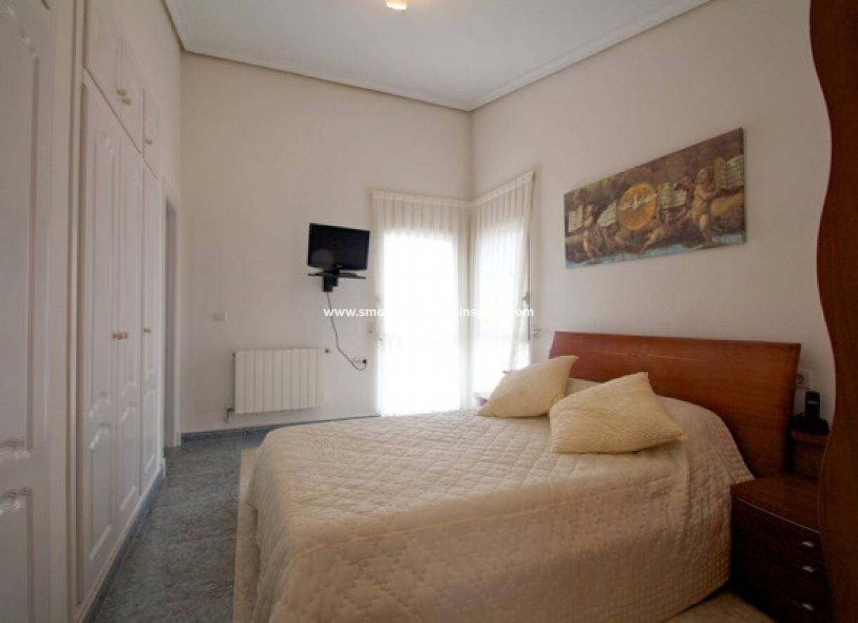 Wederverkoop - Detached Villa - Torrevieja