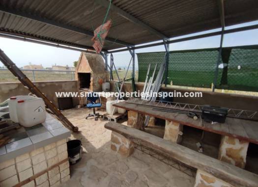Wederverkoop - Plot - Elche
