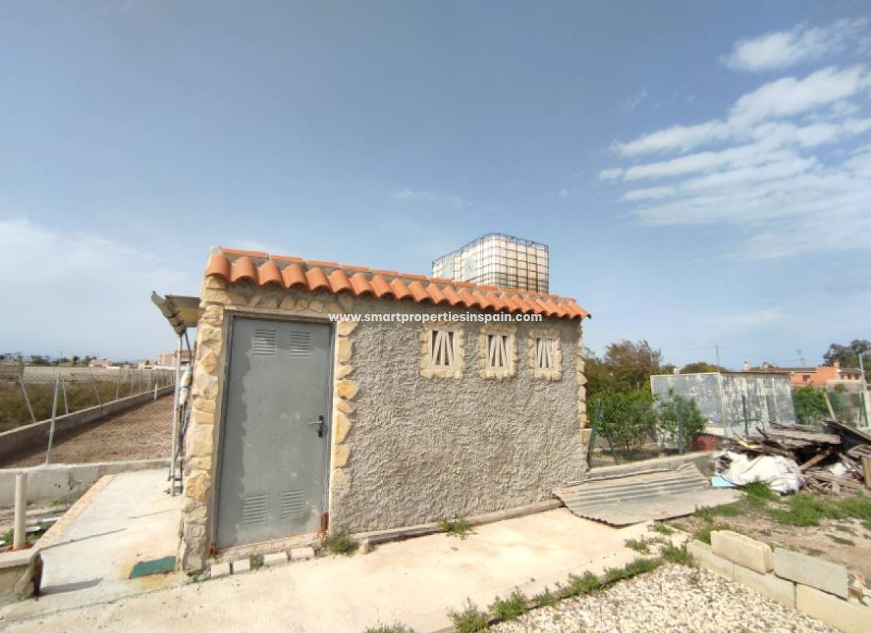 Wederverkoop - Plot - Elche