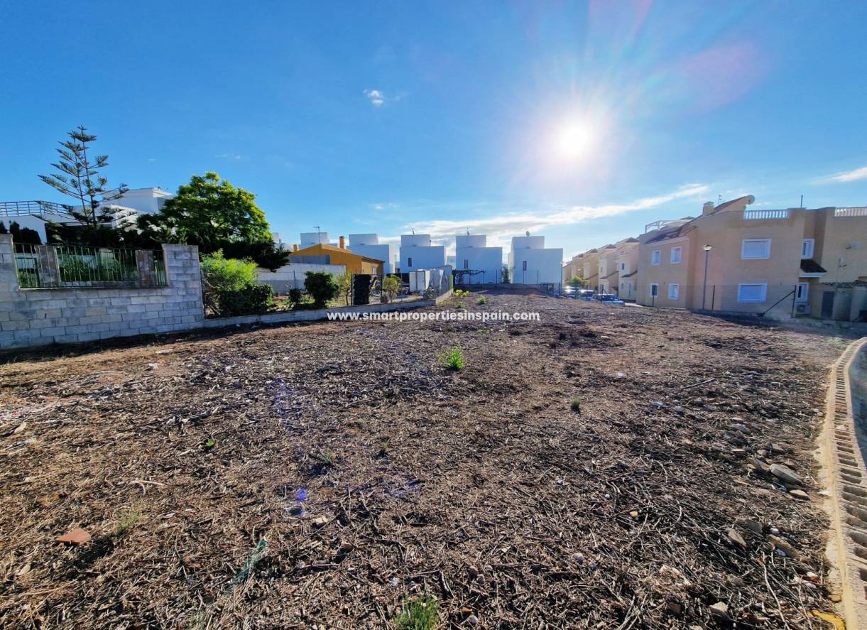 Wederverkoop - Plot - La Marina - Urbanización La Marina