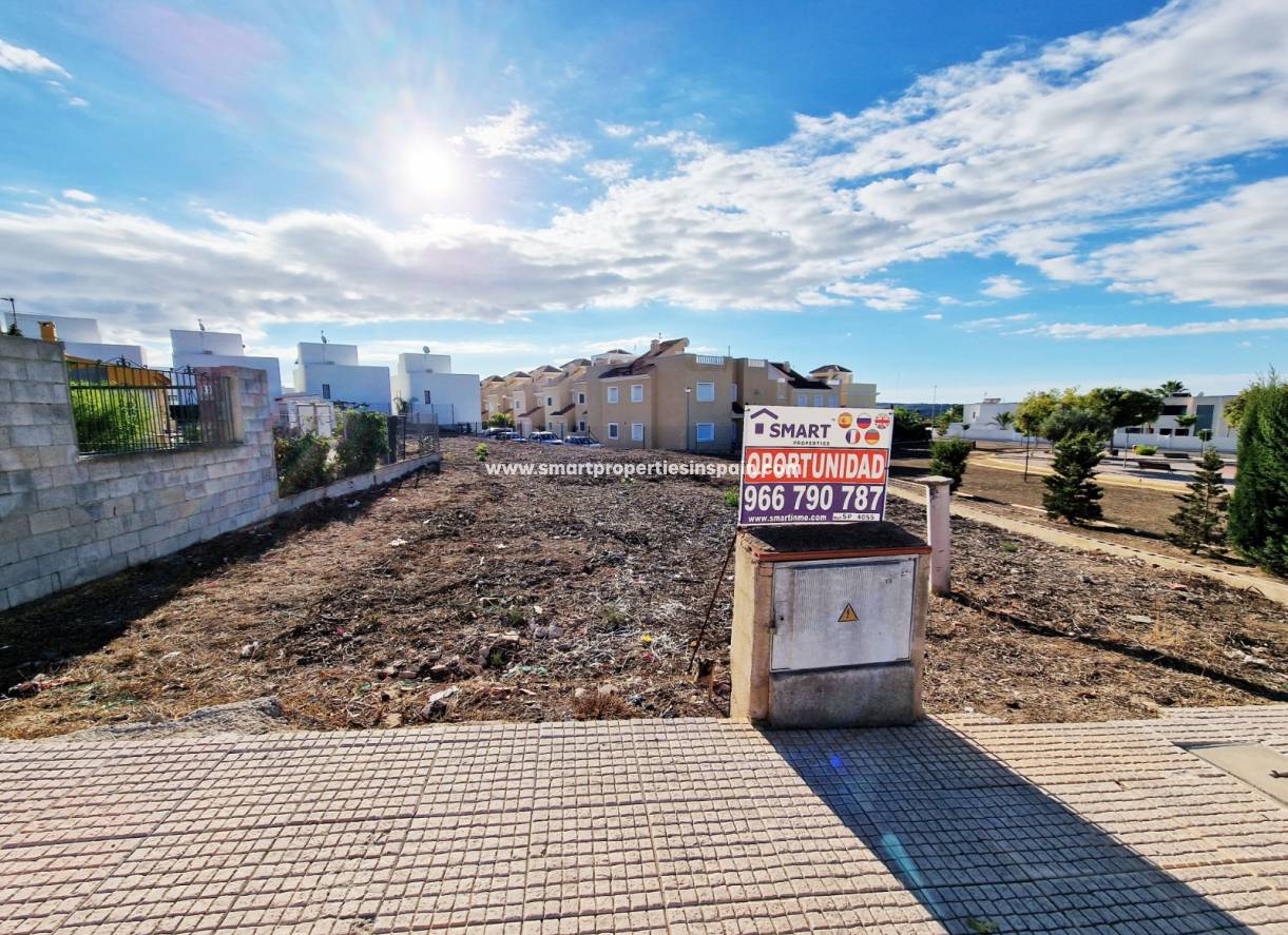 Wederverkoop - Plot - La Marina - Urbanización La Marina