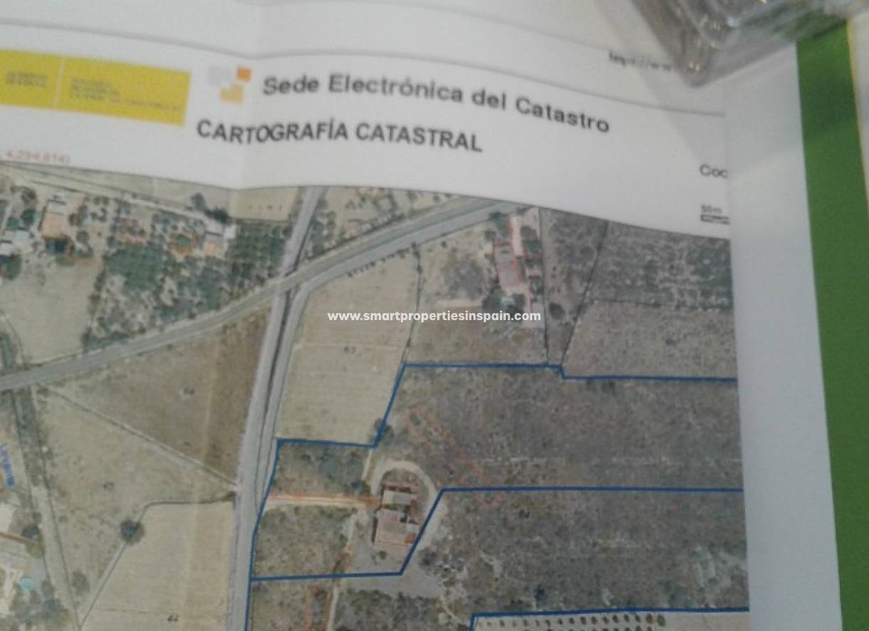 Wederverkoop - Plot - Matola - Crevillente