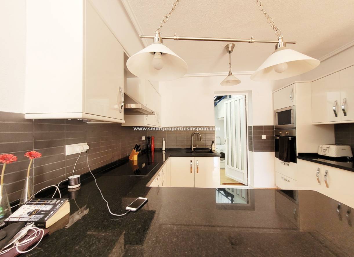 Wederverkoop - Quad Villa - La Marina - Urbanización La Marina